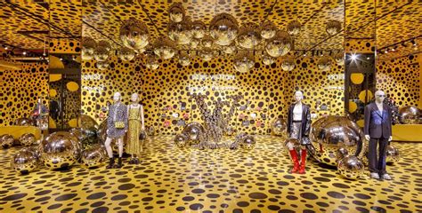 louis vuitton per yayoi kusama|lv yayoi kusama 2023.